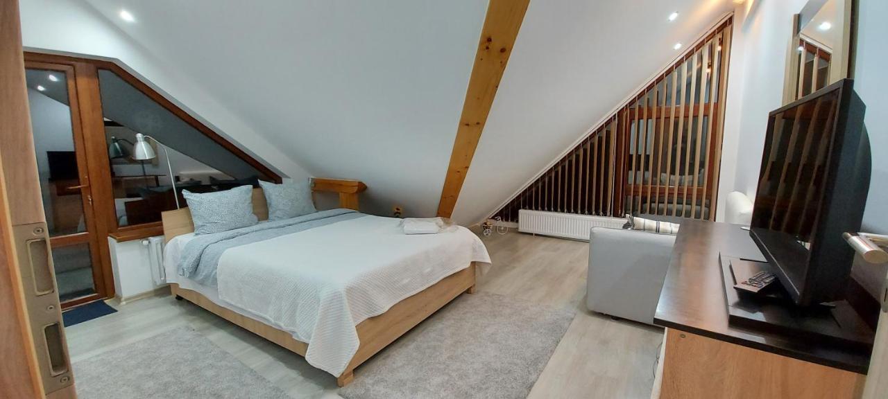 Kalinderu Skier'S Apartament Bellevue Buşteni Exterior foto